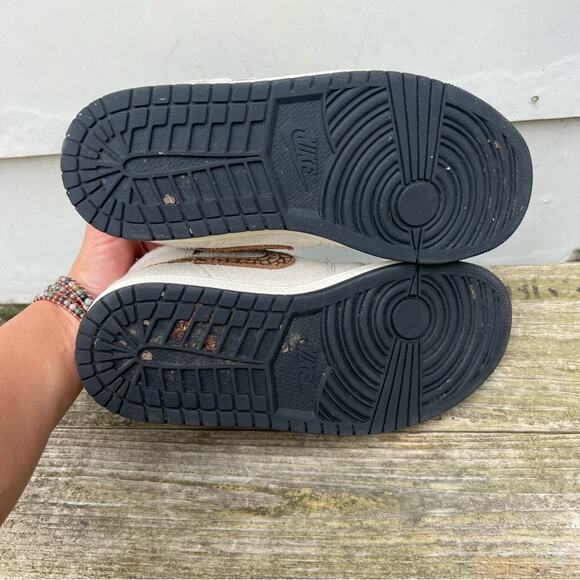 Nike Air Jordan 1 Retro Mid SE Brown Elephant dz4129-102 8.5 - Picture 8 of 8